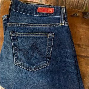 AG Tomboy Crop Relaxed Straight Crop.